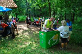 Mittag! Suppe im Waldlager